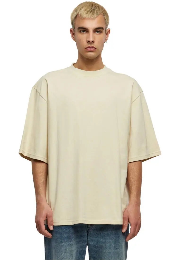 Oversized sleeve tee
