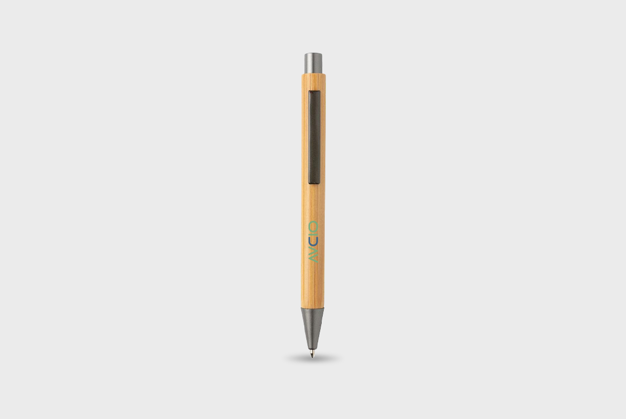 Pen van bamboe en metaal