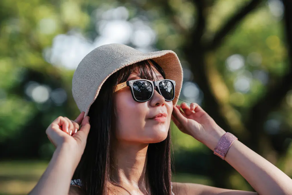 Bamboe en RCS zonnebril van gerecycled plastic - Afbeelding 7