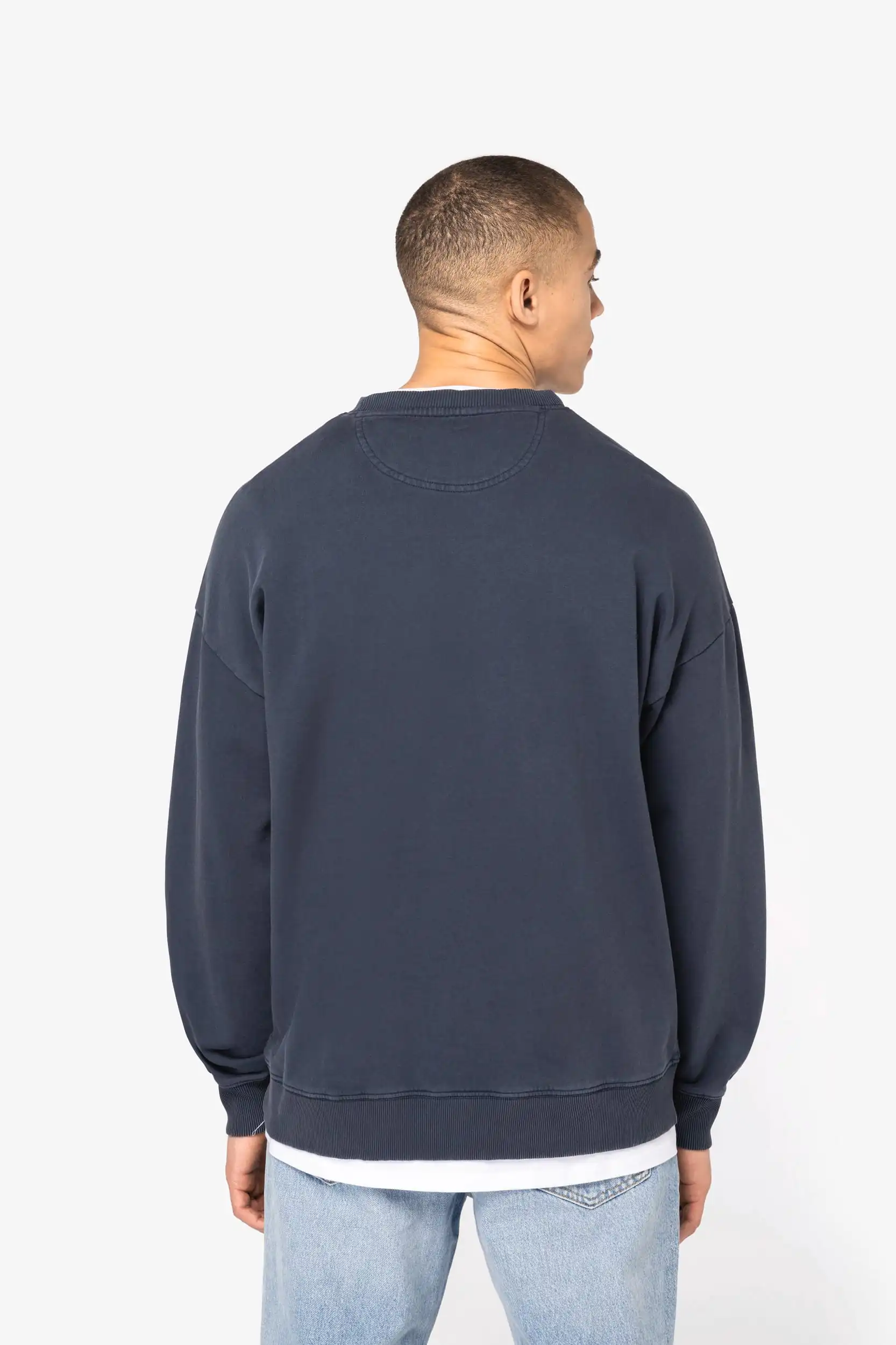 Duurzame oversized verwassen uniseks sweater met ronde hals - Afbeelding 5