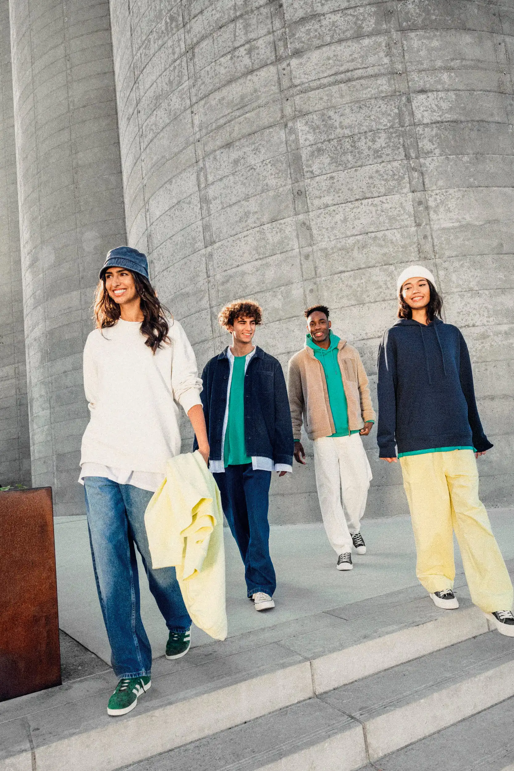 Ecologische uniseks sweater met capuchon en afhangende mouwen French Terry - Afbeelding 11