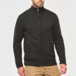 Met fleece gevoerde herencardigan.