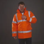 Klassieke veiligheidsparka voor snelweg