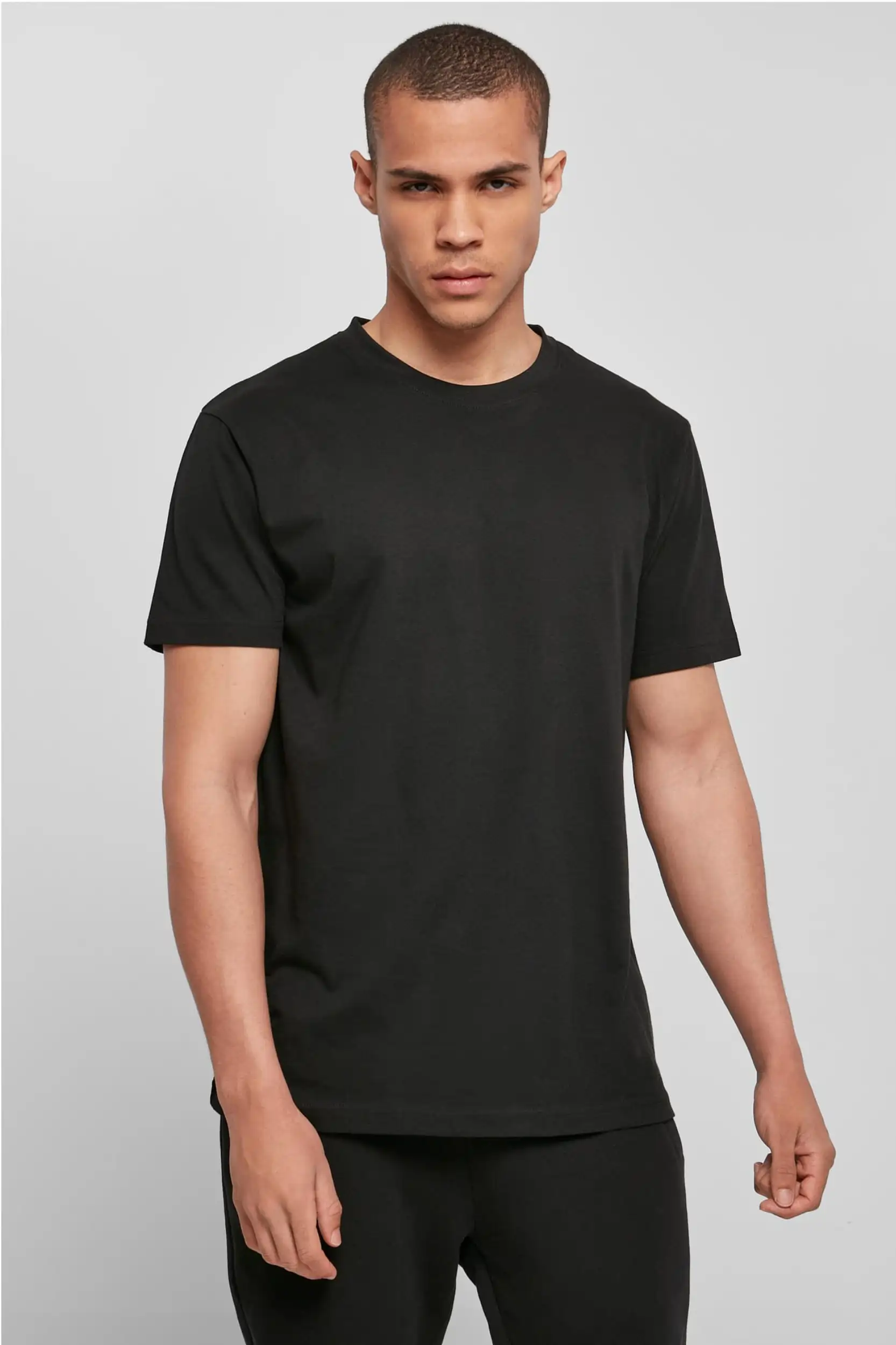 Basic round neck t-shirt