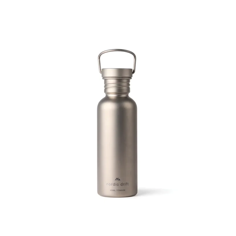 Nordic Drift Trail Ultra Light Titanium 600ml Water fles zilver
