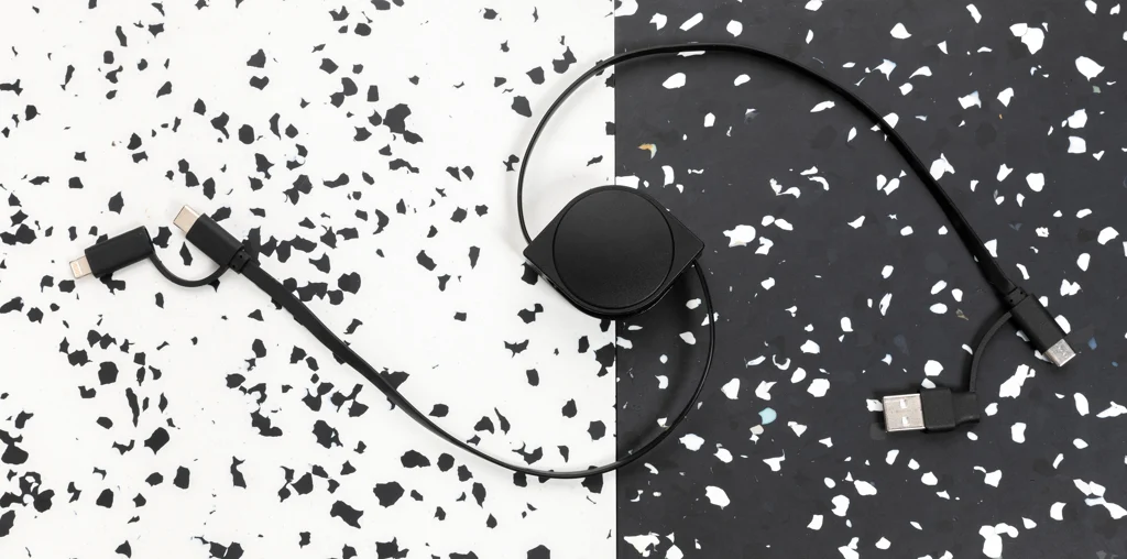 RCS standaard recycled plastic and TPE 4-in-1 kabel