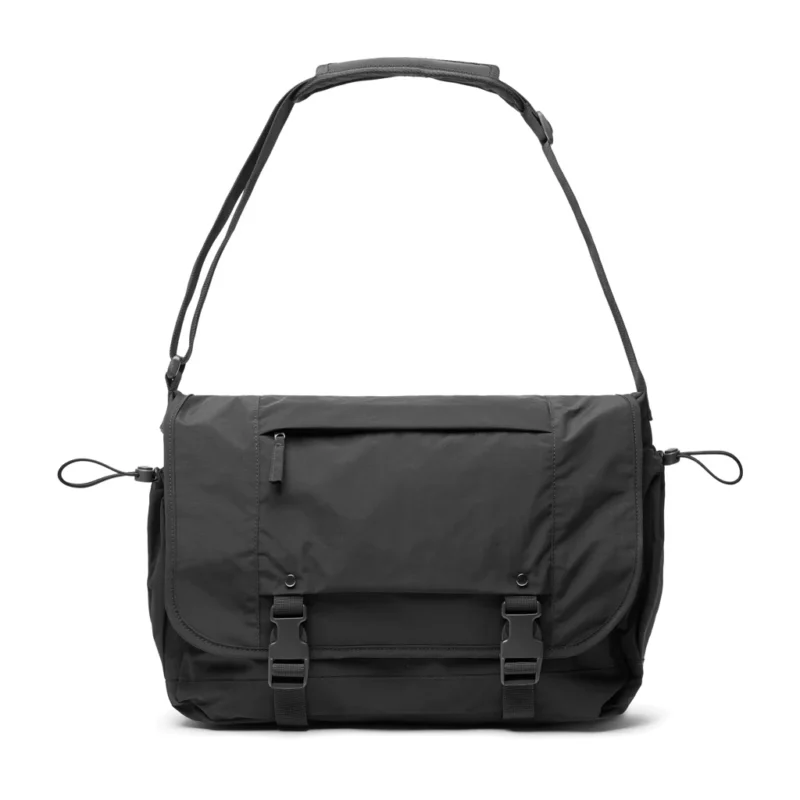 KENTO URBAN RCS recycled nylon 15.6 inch Messenger zwart