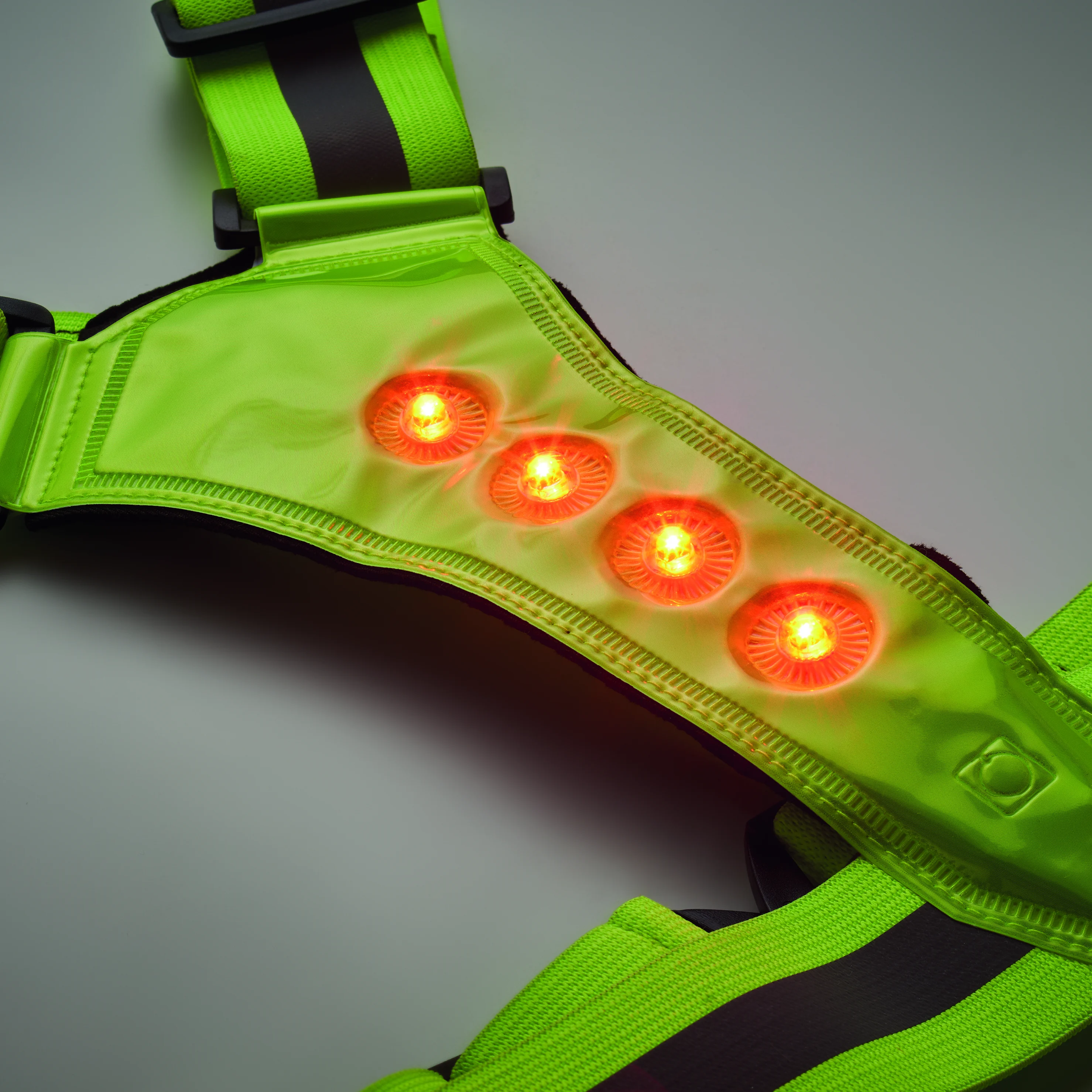 Reflecterende riem met LED ROUNDVISIBLE